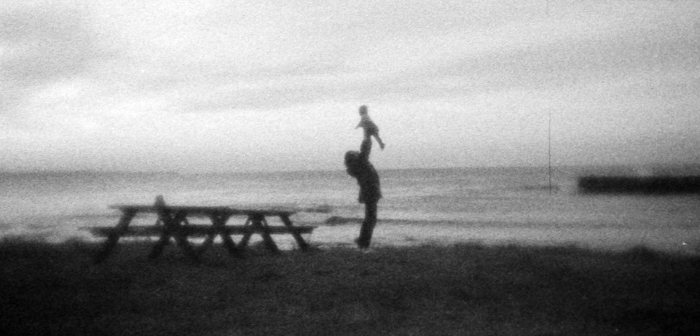 <em>Au revoir, mopsi</em>, red. Brett Allen Smith, Italija, Danska, 2023.