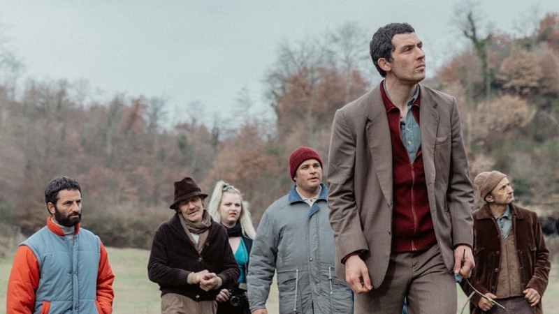 <em>Himera</em> (<em>La Chimera</em>), red. Alice Rohrwacher, Italija, Francuska, Švicarska, Turska, 2023.