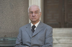 International (The International), red. Tom Tykwer