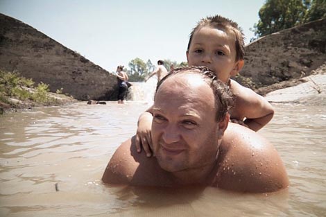 Kralj, red. Dejan Aćimović