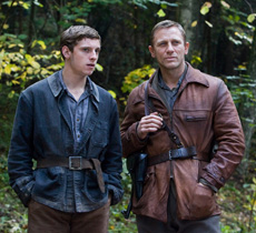 Prkos (Defiance), red. Edward Zwick