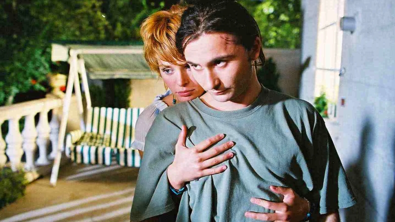 <em>Ispod crte</em>, 2003.